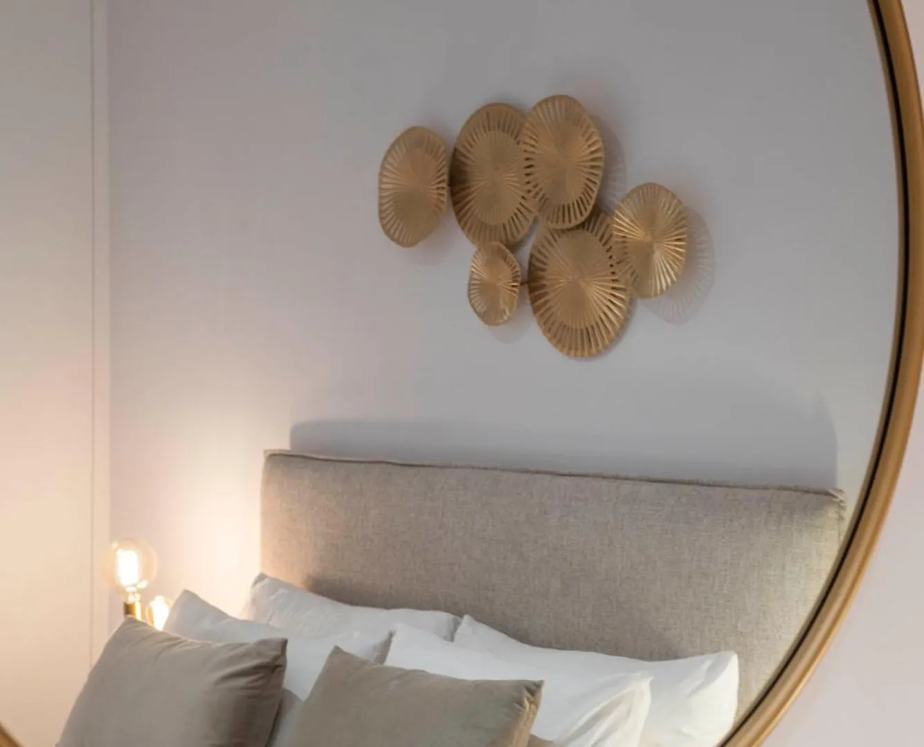 Sky-High Comfort At The Rubik Cape Town Daire