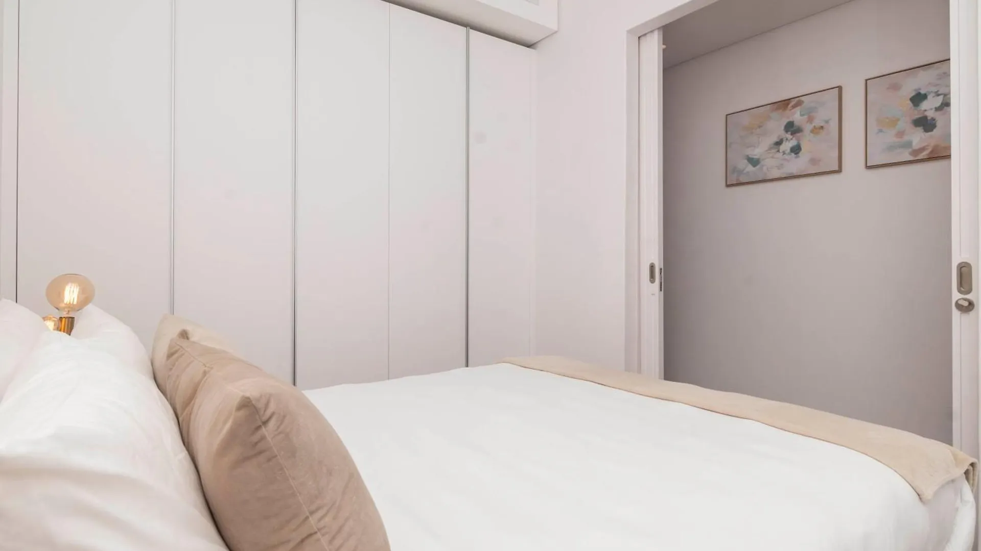 Sky-High Comfort At The Rubik Cape Town